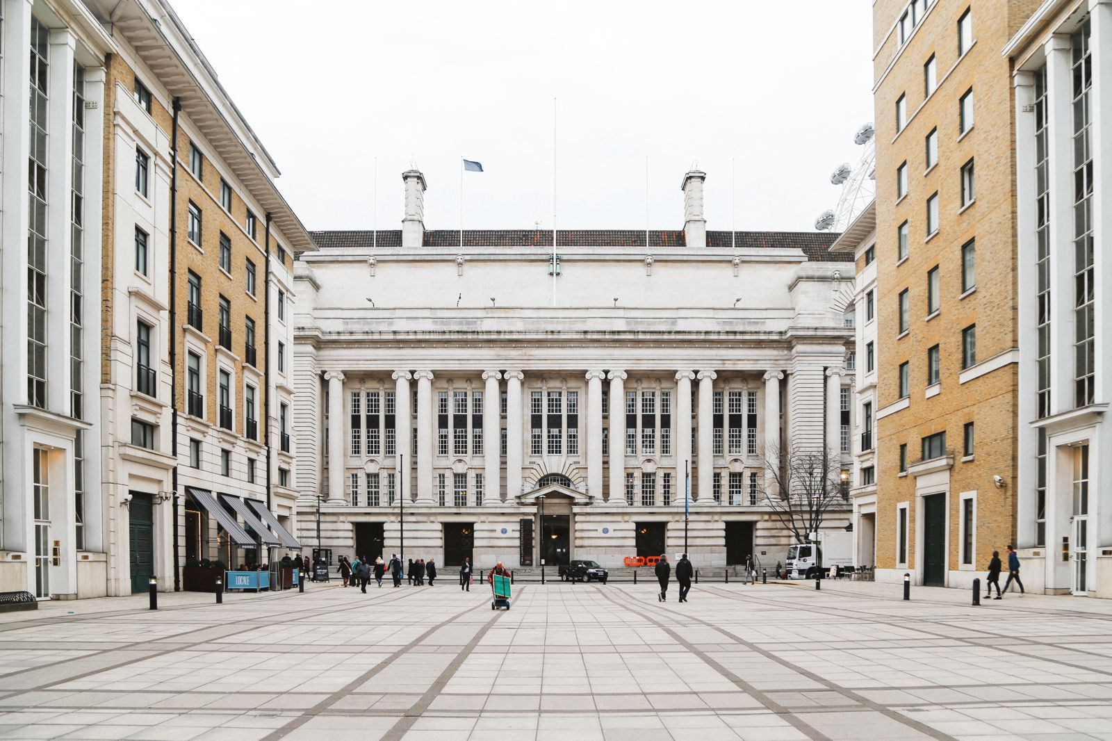 伦敦的伦敦,在巴黎的10个小时内